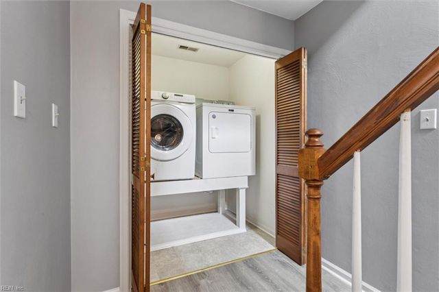 824 W Ocean View Ave Apt J, Norfolk, VA 23503