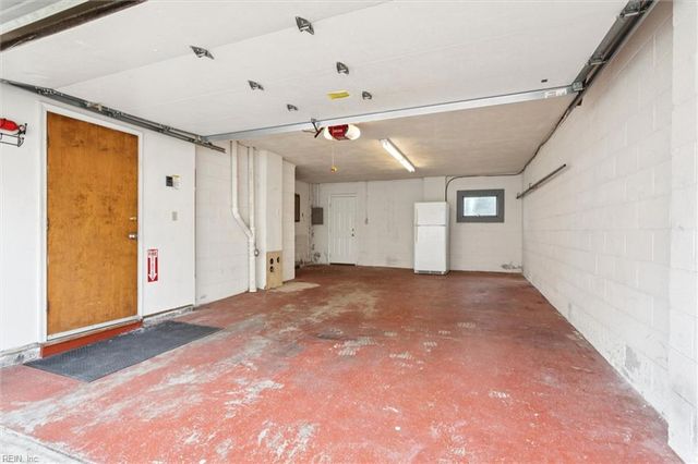 824 W Ocean View Ave Apt J, Norfolk, VA 23503