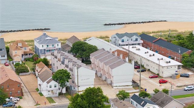 824 W Ocean View Ave Apt J, Norfolk, VA 23503
