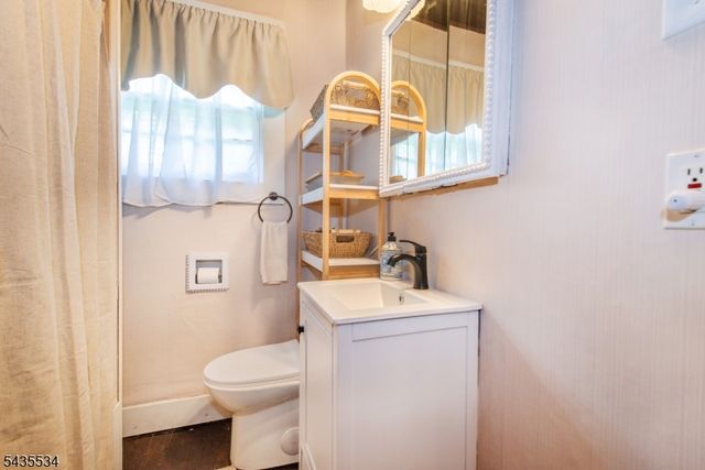 7 Woodbine Ln, Sparta Twp., NJ 07871