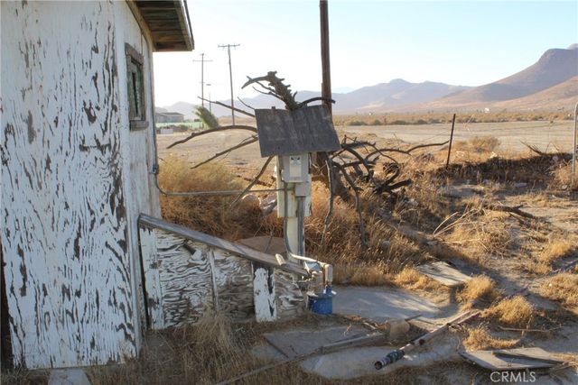 9485 Elberta, Mojave, CA 93501