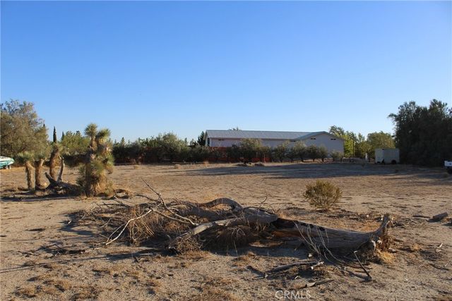 9485 Elberta, Mojave, CA 93501