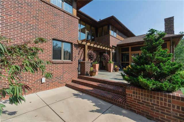 4680 River Bluff Farms Road, Tobaccoville, NC 27050