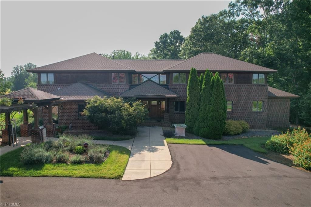 4680 River Bluff Farms Road, Tobaccoville, NC 27050