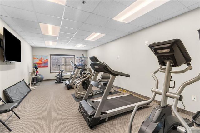 2651 NW Barry Road 108, Kansas City, MO 64154