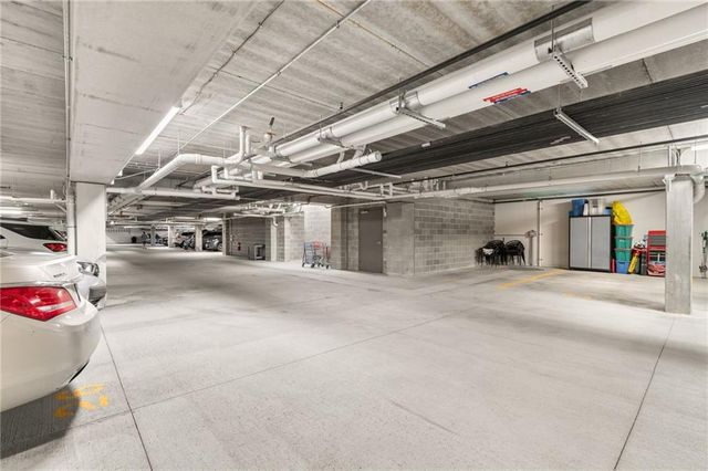 2651 NW Barry Road 108, Kansas City, MO 64154