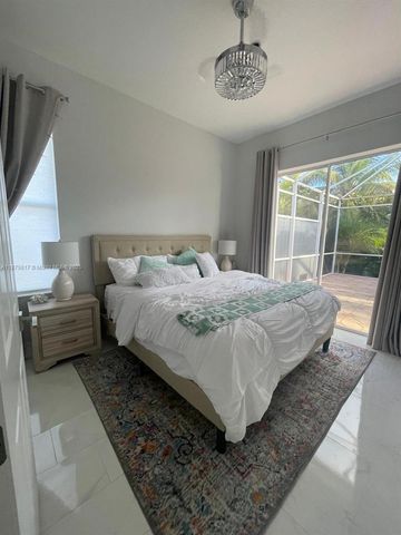 8268 SOUTHWIND BAY, Fort Myers, FL 33908