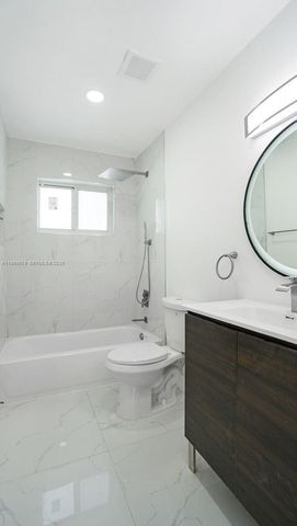 105 NE 213th St, Miami Gardens, FL 33179