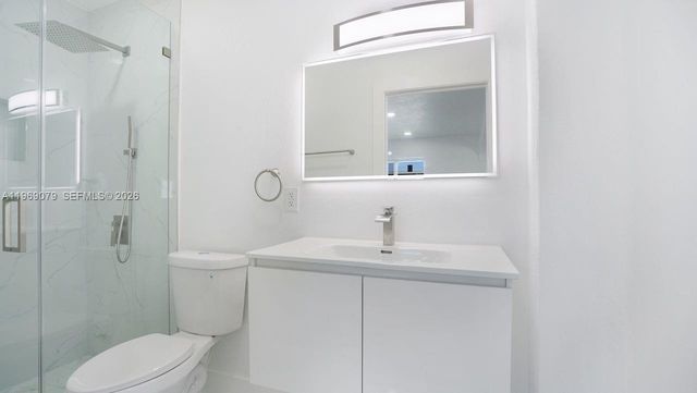 105 NE 213th St, Miami Gardens, FL 33179