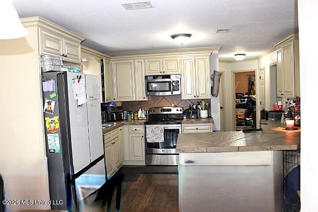 516 Brighton Trail, Florence, MS 39073