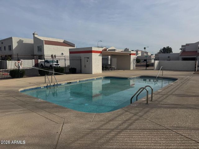 4766 W CARON Street, Glendale, AZ 85302