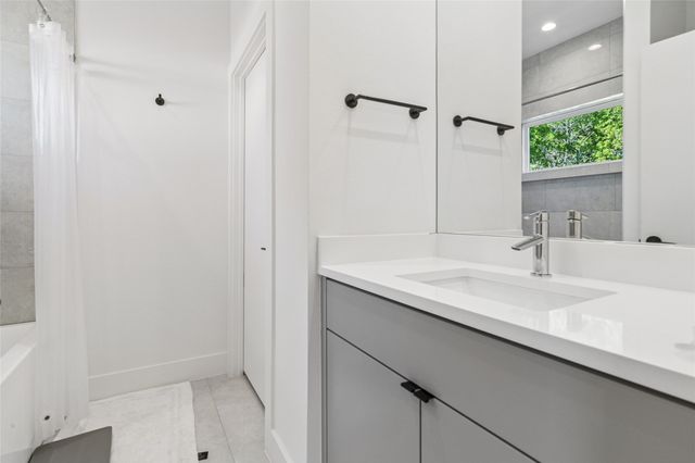 3932 Valley Ridge Road, Dallas, TX 75220