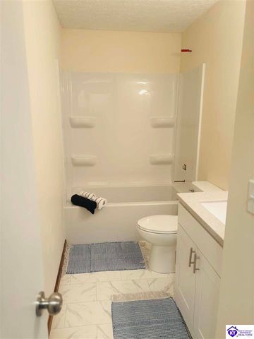 6420 Flaherty Road, Vine Grove, KY 40175