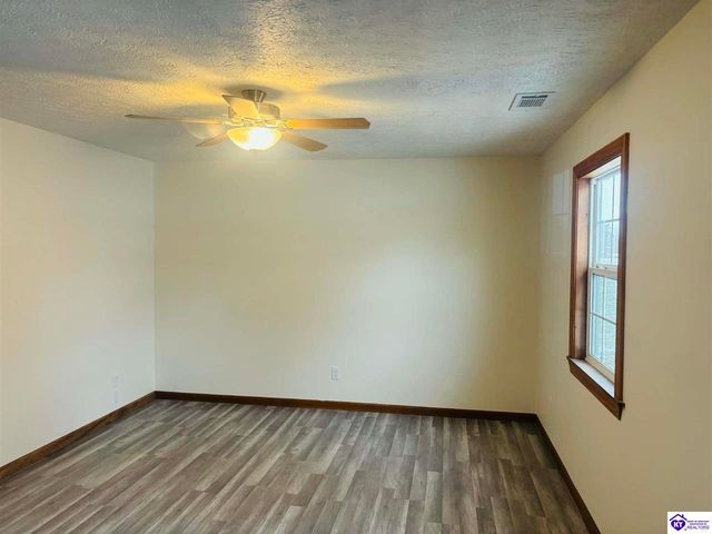 6420 Flaherty Road, Vine Grove, KY 40175