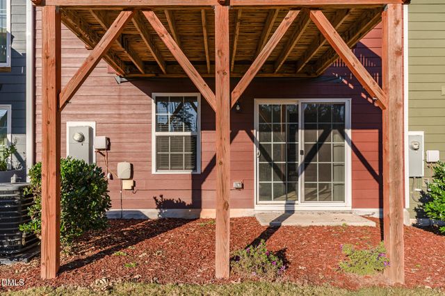 402 Brier Summit Place, Durham, NC 27703