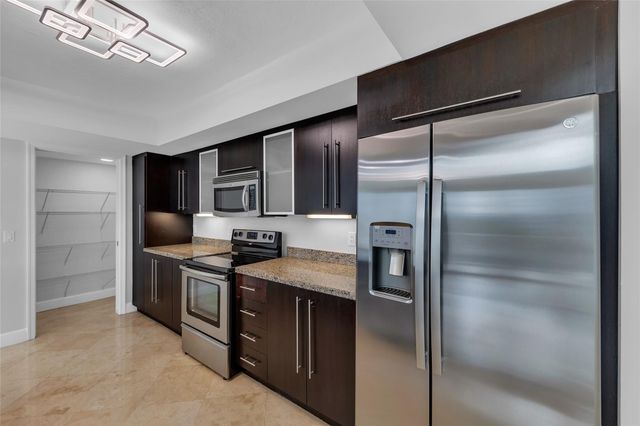 900 SE 2nd Street 502, Fort Lauderdale, FL 33301