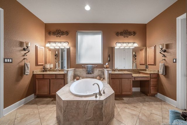 28918 Bearcat, Boerne, TX 78006