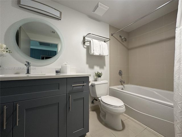 2889 Mcfarlane Rd 1409, Miami, FL 33133