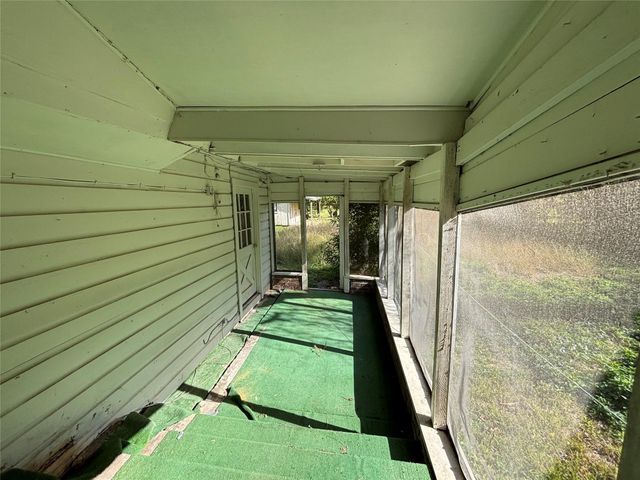 612 Winding Way Street, Lake Jackson, TX 77566