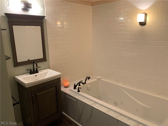 2181 Townline Road, Madison, OH 44057