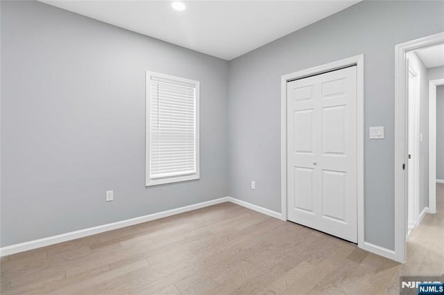 77 Lakeside Avenue, Pompton Lakes, NJ 07442