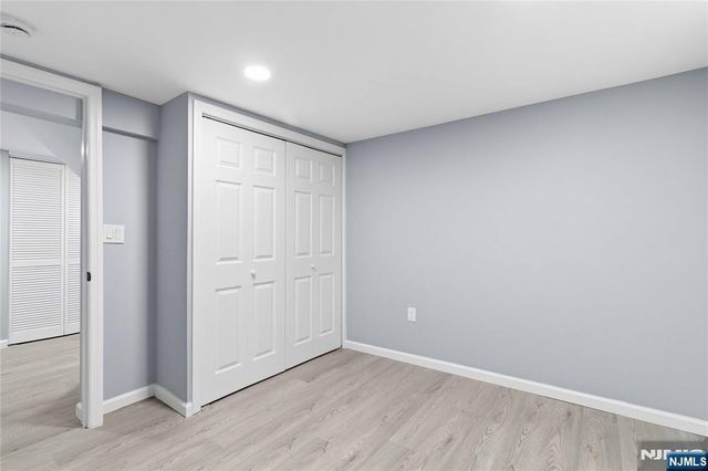 77 Lakeside Avenue, Pompton Lakes, NJ 07442