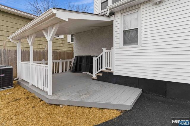 77 Lakeside Avenue, Pompton Lakes, NJ 07442