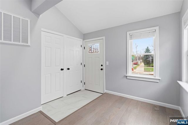 77 Lakeside Avenue, Pompton Lakes, NJ 07442