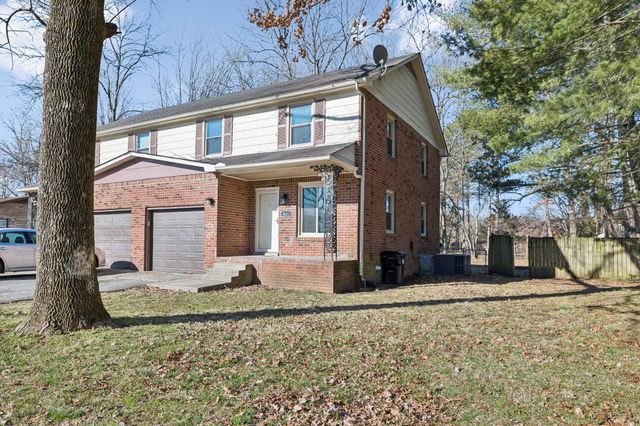1421 Huntington Dr, Murfreesboro, TN 37130
