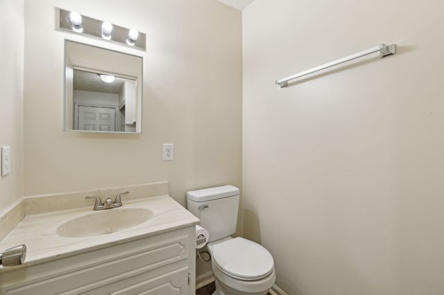 1421 Huntington Dr, Murfreesboro, TN 37130
