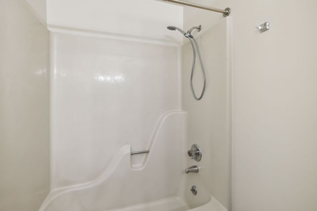 1421 Huntington Dr, Murfreesboro, TN 37130