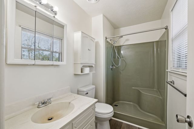 1421 Huntington Dr, Murfreesboro, TN 37130