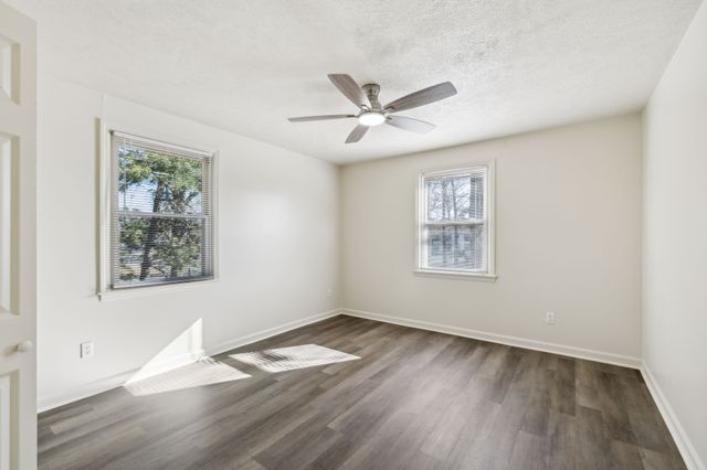 1421 Huntington Dr, Murfreesboro, TN 37130