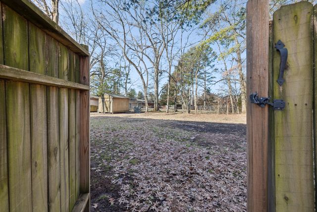 1421 Huntington Dr, Murfreesboro, TN 37130