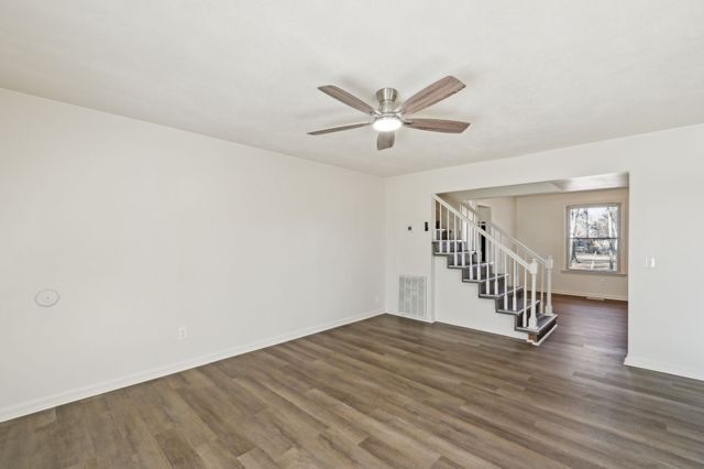1421 Huntington Dr, Murfreesboro, TN 37130