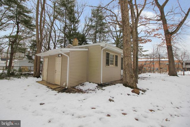 514 HARTFORD RD, Mount Laurel, NJ 08054