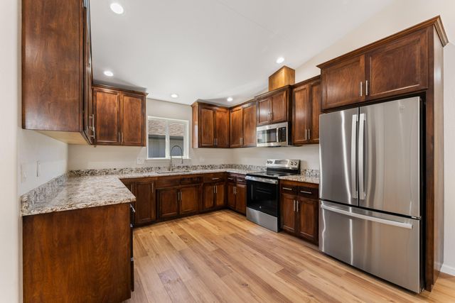 244 Cedar Brook Lane, Cave Junction, OR 97523