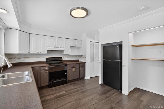 64 Bayberry Drive, Monroe, NY 10950