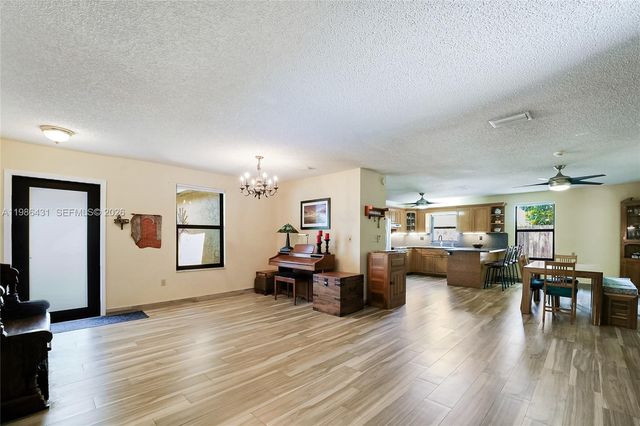 28101 SW 161st Ave, Miami, FL 33033