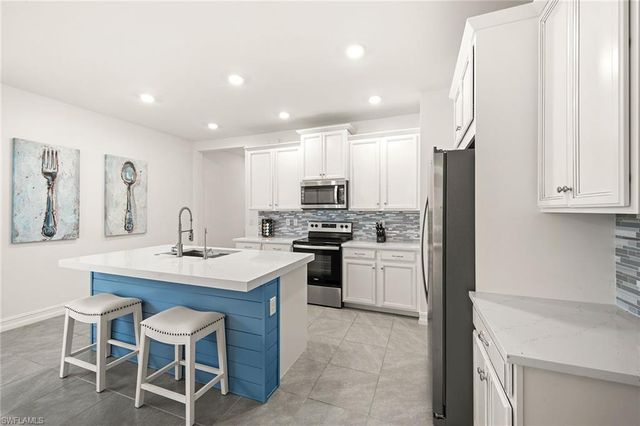 28419 Captiva Shell LOOP, Bonita Springs, FL 34135