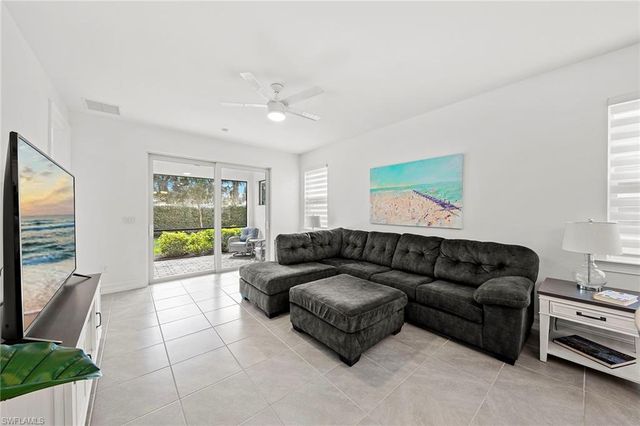 28419 Captiva Shell LOOP, Bonita Springs, FL 34135