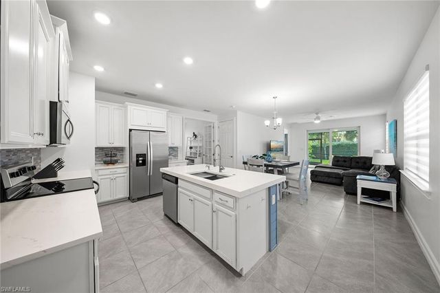 28419 Captiva Shell LOOP, Bonita Springs, FL 34135