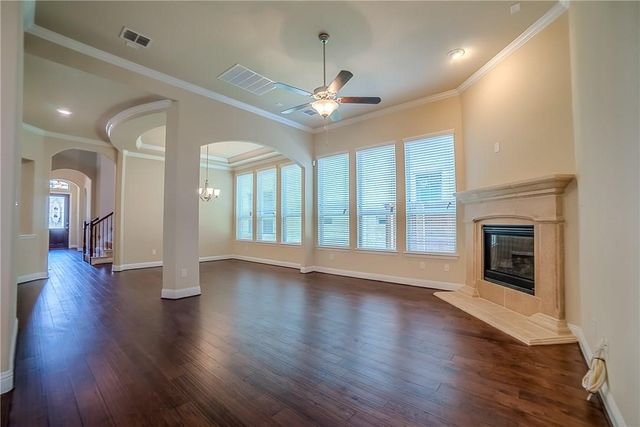 7124 Isle Royal Lane, Irving, TX 75063