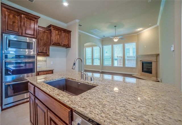 7124 Isle Royal Lane, Irving, TX 75063