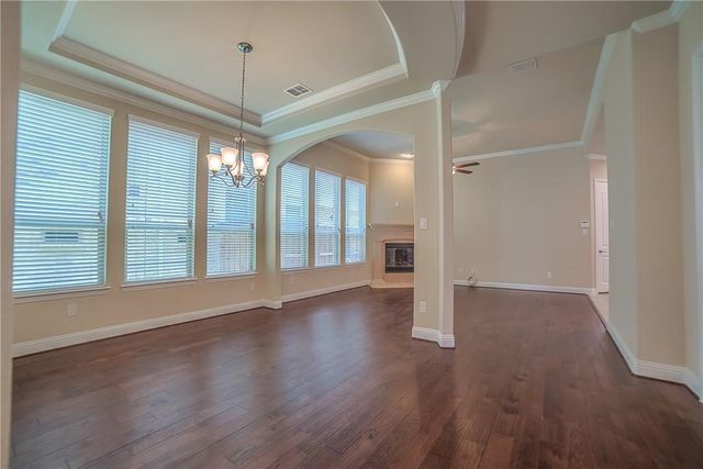 7124 Isle Royal Lane, Irving, TX 75063