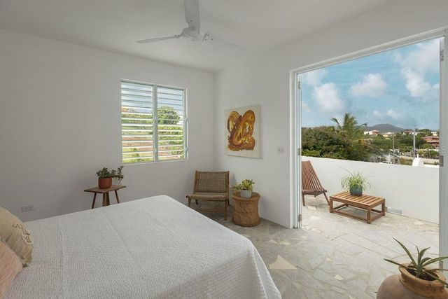 411 BRAVOS DE BOSTON, Vieques, PR 00765