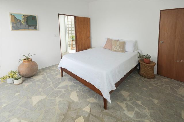 411 BRAVOS DE BOSTON, Vieques, PR 00765