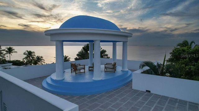 411 BRAVOS DE BOSTON, Vieques, PR 00765