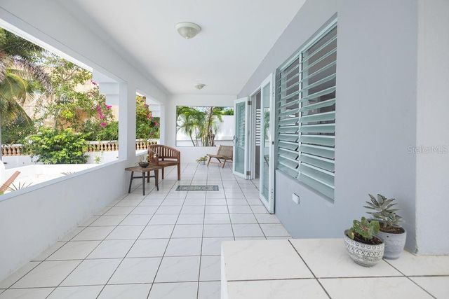 411 BRAVOS DE BOSTON, Vieques, PR 00765