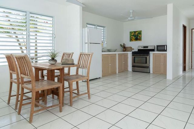 411 BRAVOS DE BOSTON, Vieques, PR 00765